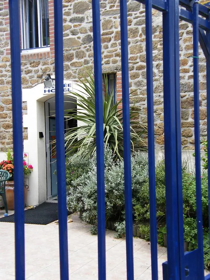 Hôtel de la Gare Saint-Malo Hotel